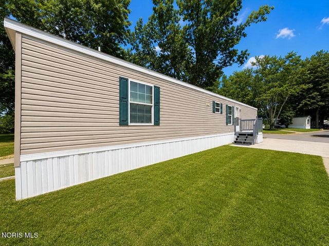 10430 Airport Highway, Lot 198, Swanton, OH 43558