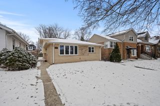 2737 Spruce Street, River Grove, IL 60171