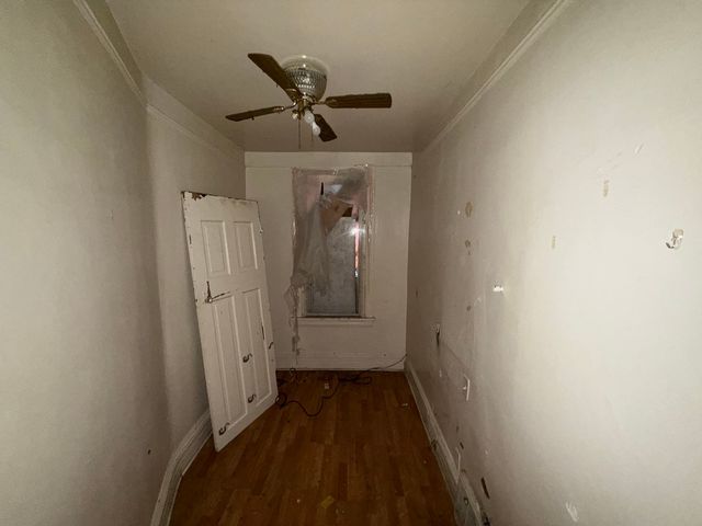 10547 S Corliss Avenue, Chicago, IL 60628