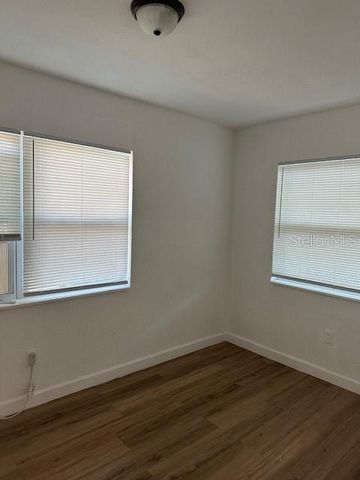 221 N SATURN AVENUE, Clearwater, FL 33755