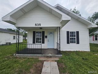 838 E Gladys Street, Sikeston, MO 63801