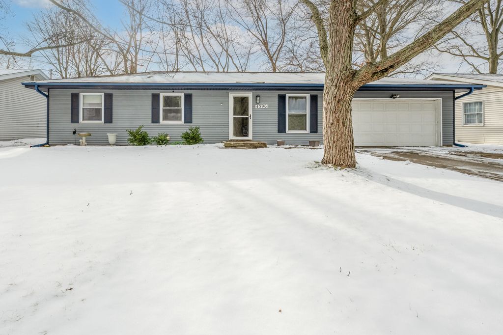 4596 Vista Drive, Bridgman, MI 49106