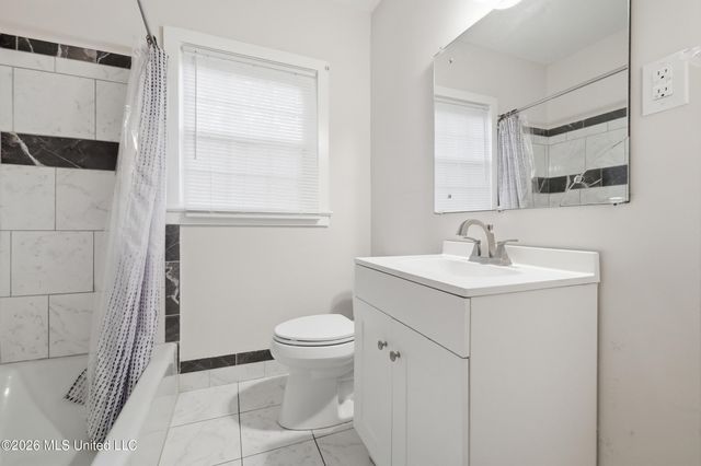 179 Summer Place, Biloxi, MS 39530