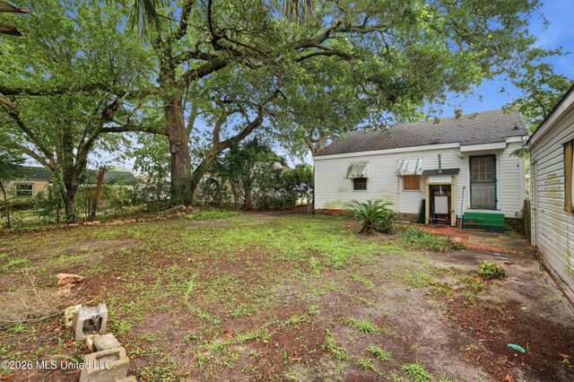 179 Summer Place, Biloxi, MS 39530