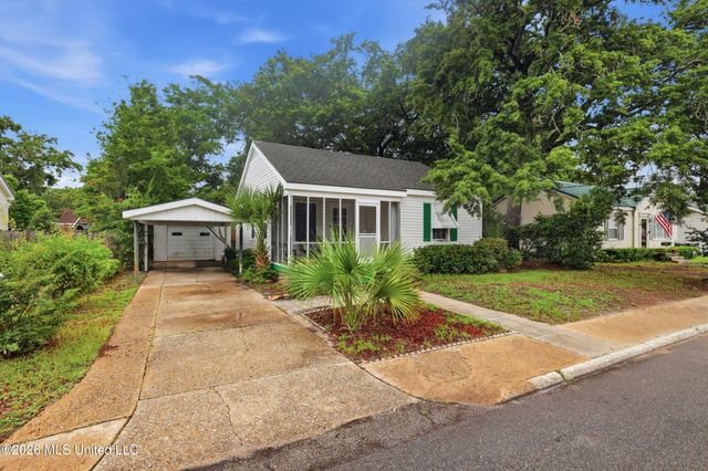179 Summer Place, Biloxi, MS 39530