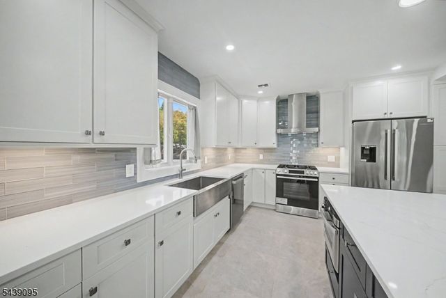 13 Rockaway Ave, Denville Twp., NJ 07834