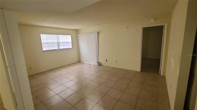 454 FAIRWAYS CIRCLE B102, Ocala, FL 34472