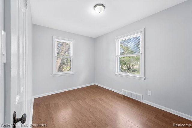 20015 Five Points Street, Redford, MI 48240