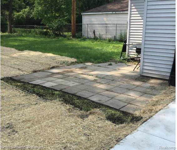 20015 Five Points Street, Redford, MI 48240