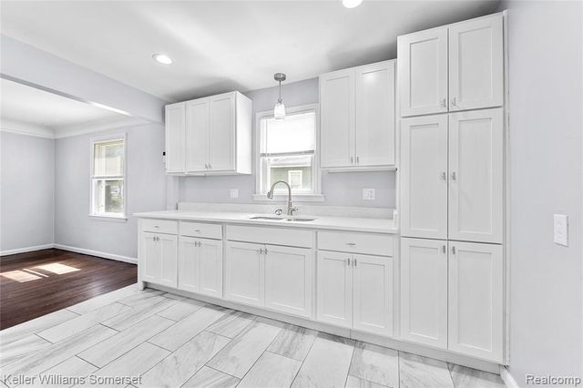 20015 Five Points Street, Redford, MI 48240