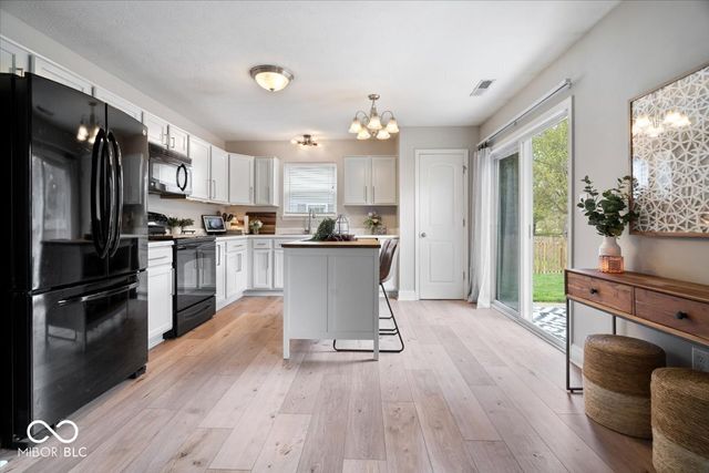 7260 Blue Ridge Drive, Noblesville, IN 46062