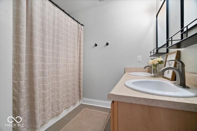 7260 Blue Ridge Drive, Noblesville, IN 46062