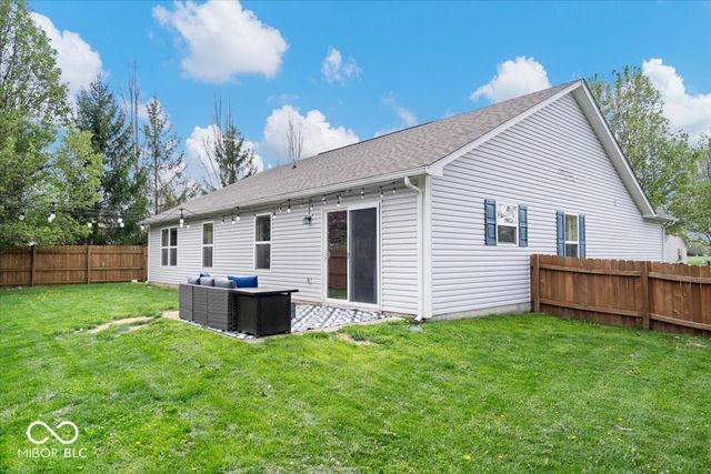 7260 Blue Ridge Drive, Noblesville, IN 46062