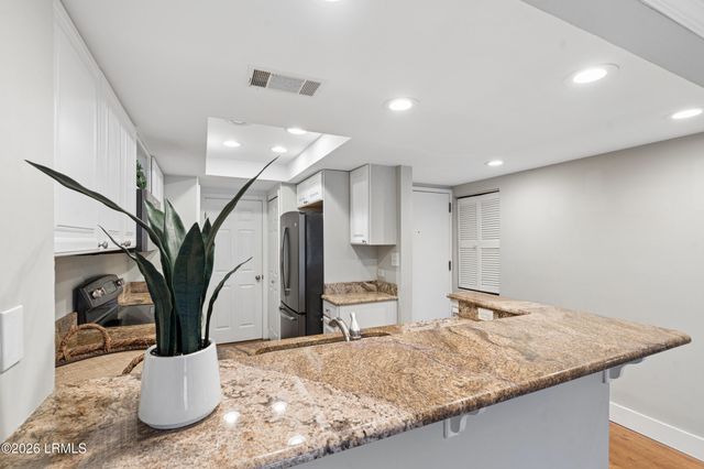 13 Harbourside Ln Apt 7155, Hilton Head Island, SC 29928