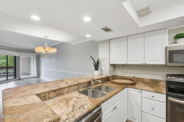 13 Harbourside Ln Apt 7155, Hilton Head Island, SC 29928