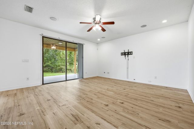 600 W JOHNS CREEK Parkway, St. Augustine, FL 32092