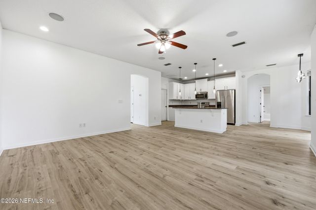 600 W JOHNS CREEK Parkway, St. Augustine, FL 32092