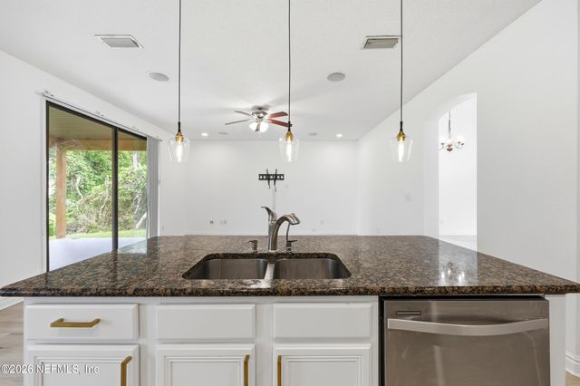 600 W JOHNS CREEK Parkway, St. Augustine, FL 32092