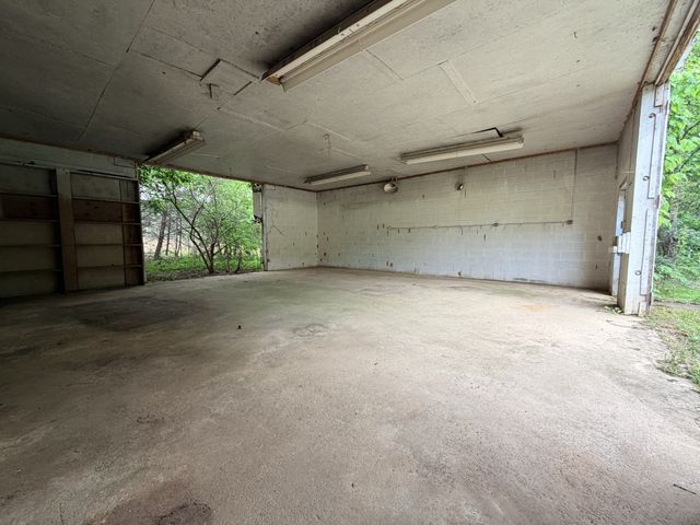 108 Lyell Rd, Hohenwald, TN 38462