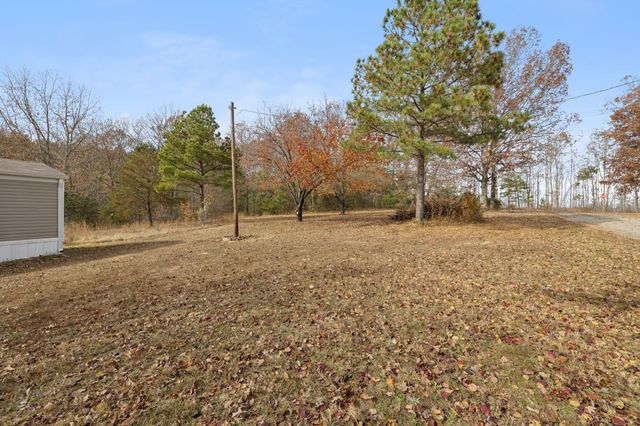 108 Lyell Rd, Hohenwald, TN 38462