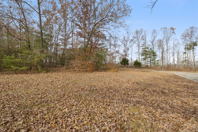 108 Lyell Rd, Hohenwald, TN 38462