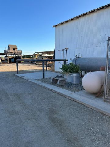 5576 S Butte Rd, Yuba City, CA 95993