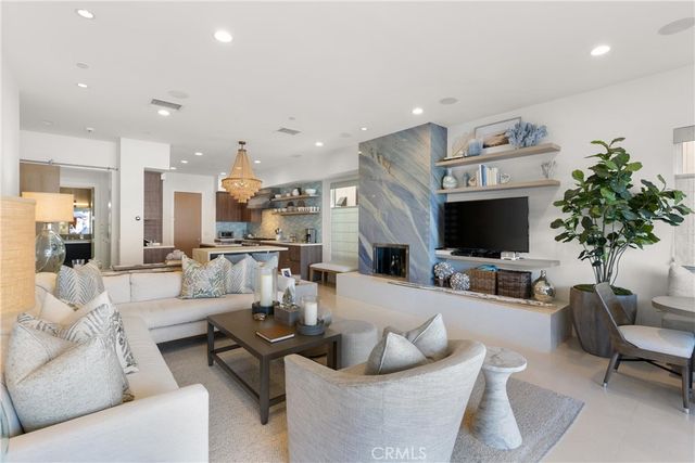 3306 Marcus Avenue, Newport Beach, CA 92663