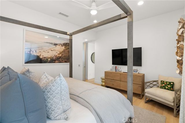 3306 Marcus Avenue, Newport Beach, CA 92663