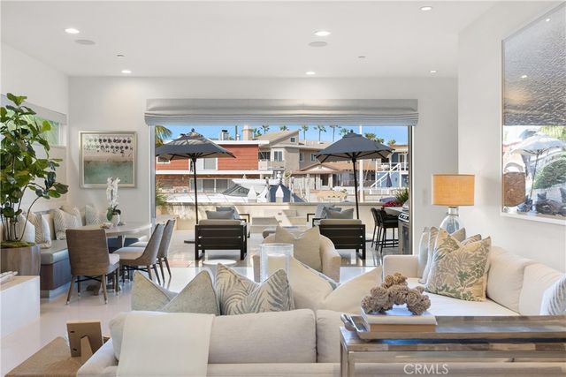 3306 Marcus Avenue, Newport Beach, CA 92663