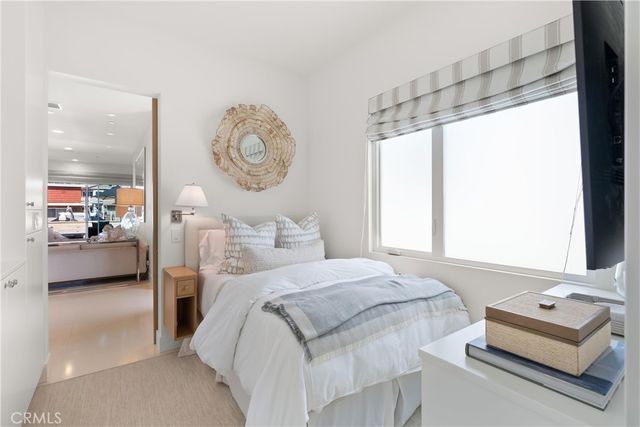 3306 Marcus Avenue, Newport Beach, CA 92663