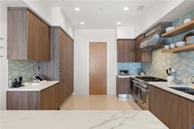 3306 Marcus Avenue, Newport Beach, CA 92663