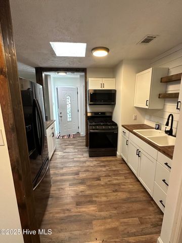 802 Glenn Street, Laurinburg, NC 28352