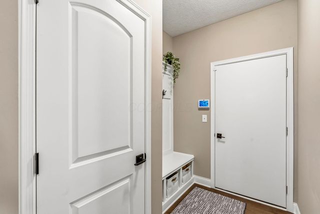 6276 Callaway Square W, New Albany, OH 43054