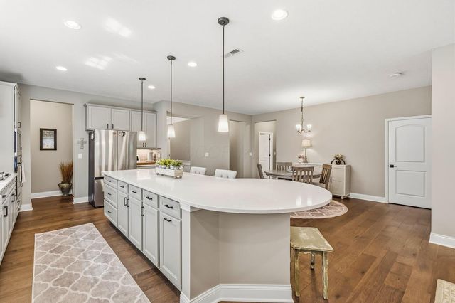 6276 Callaway Square W, New Albany, OH 43054