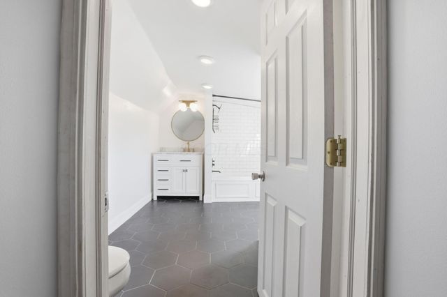 553 Elsmere Street, Columbus, OH 43206