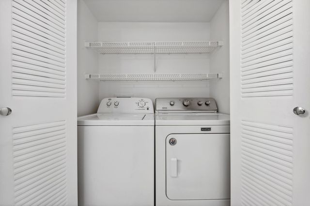 117 Yacht Club Way 205, Hypoluxo, FL 33462