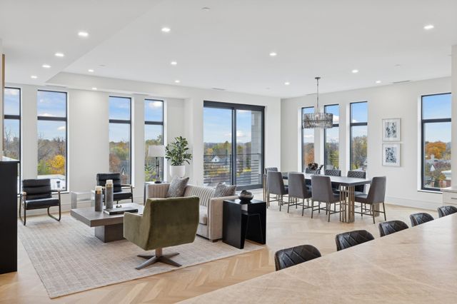 3041 Holmes Avenue S 501, Minneapolis, MN 55408