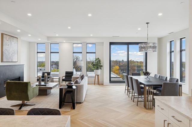 3041 Holmes Avenue S 501, Minneapolis, MN 55408