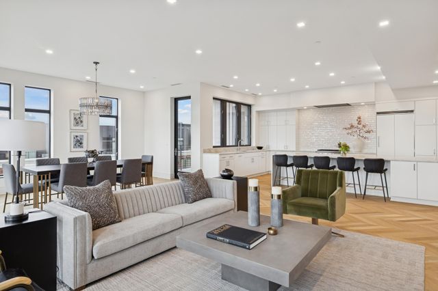 3041 Holmes Avenue S 501, Minneapolis, MN 55408