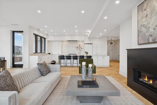 3041 Holmes Avenue S 501, Minneapolis, MN 55408