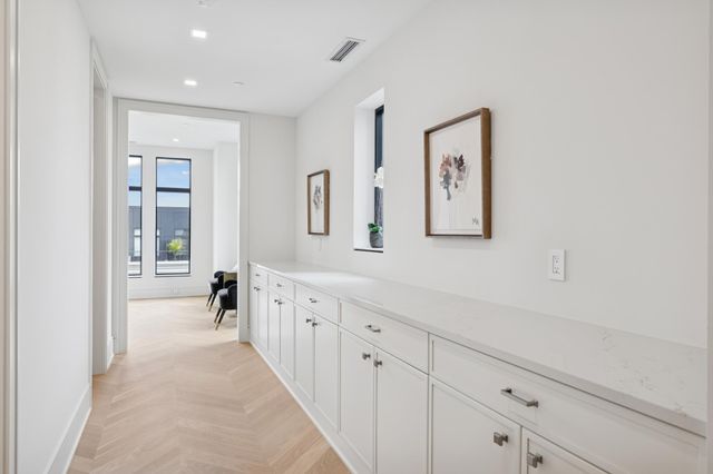 3041 Holmes Avenue S 501, Minneapolis, MN 55408