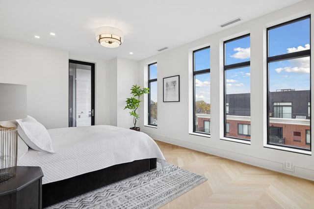 3041 Holmes Avenue S 501, Minneapolis, MN 55408