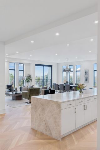 3041 Holmes Avenue S 501, Minneapolis, MN 55408