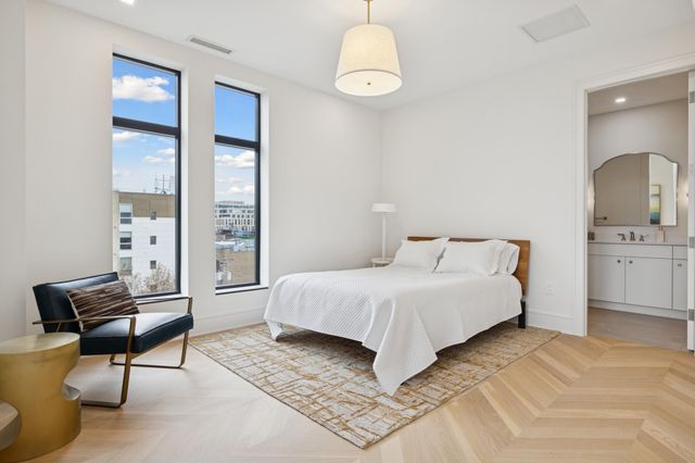 3041 Holmes Avenue S 501, Minneapolis, MN 55408