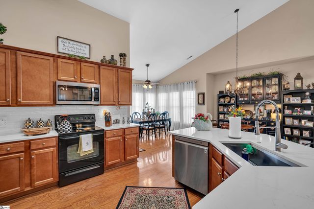 1036 Merlot Court, Moore, SC 29369