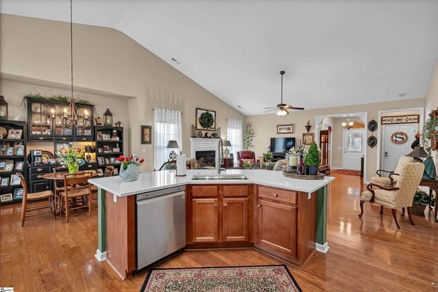 1036 Merlot Court, Moore, SC 29369