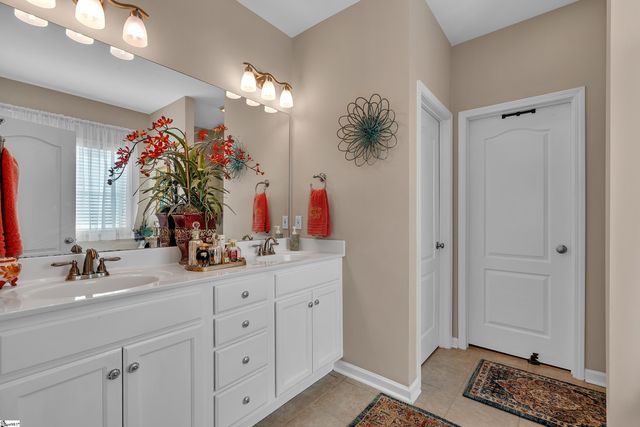 1036 Merlot Court, Moore, SC 29369