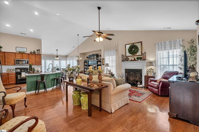 1036 Merlot Court, Moore, SC 29369