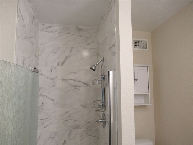 205 West Buck Street, Caldwell, TX 77836