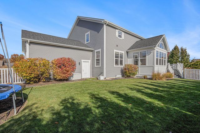 753 Mill Crossing, Valparaiso, IN 46385